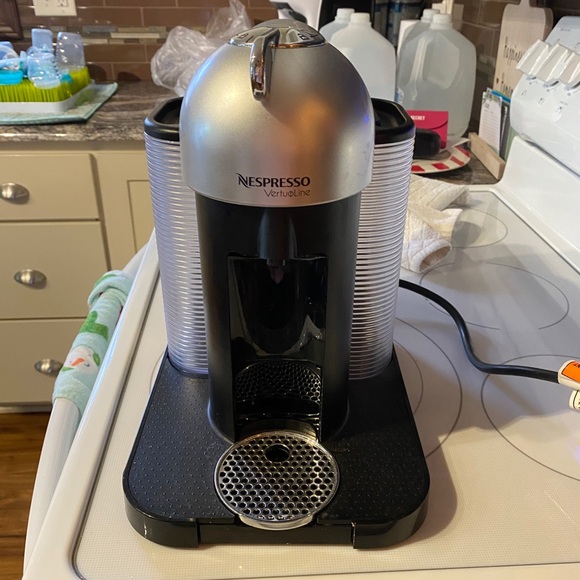 Nespresso - Picture 1 of 2